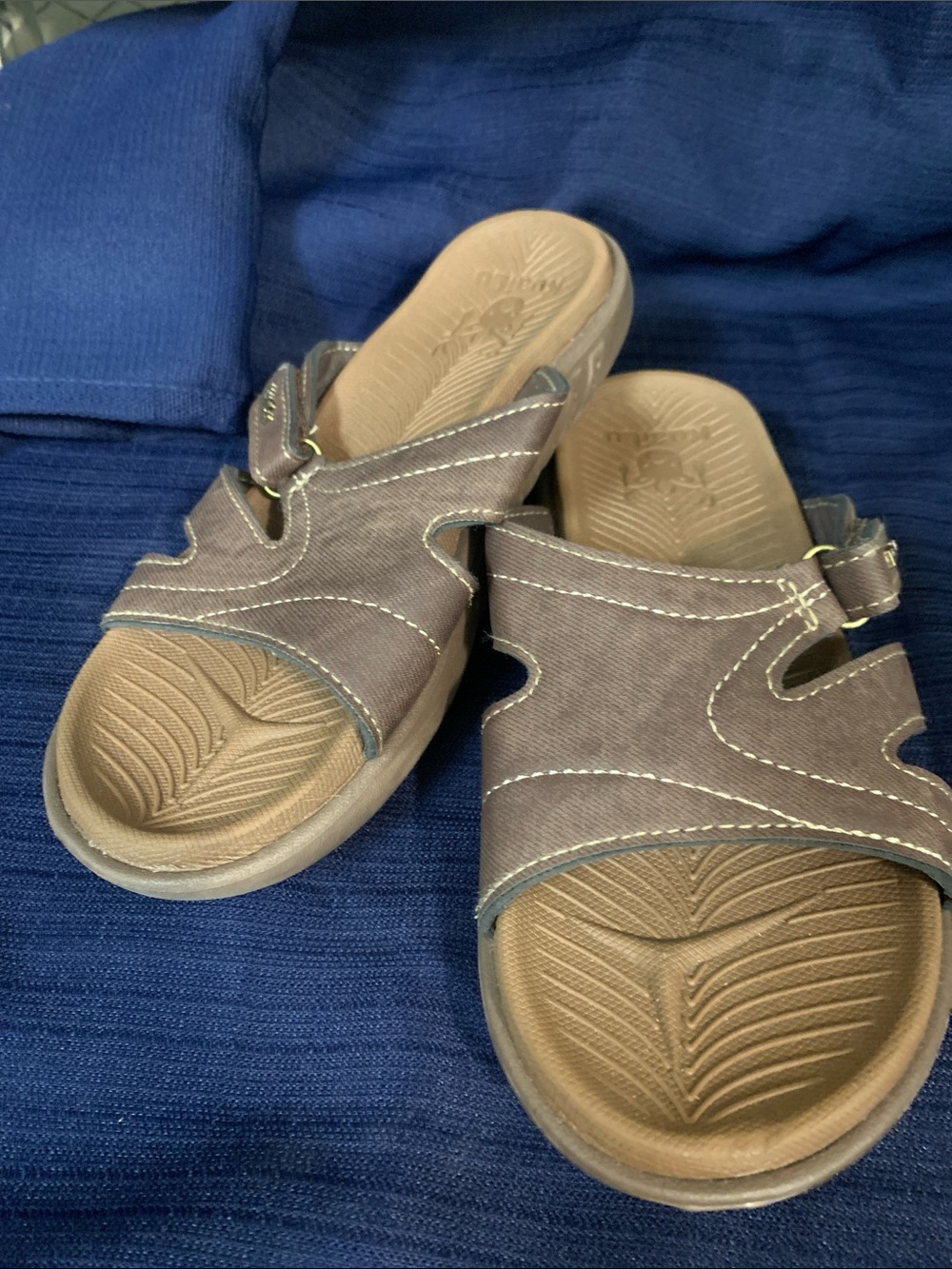 Women’s Casual Brown Slide Sandals with Adjustable Strap